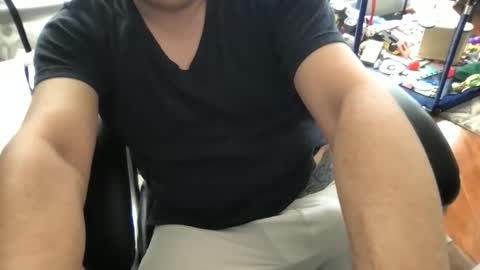 andrestoyo online show from May 27, 6:27 pm