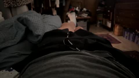 andrew1245567543_3 online show from May 25, 9:15 am