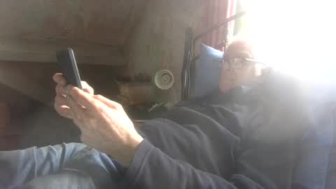 Andrew online show from April 3, 12:36 pm