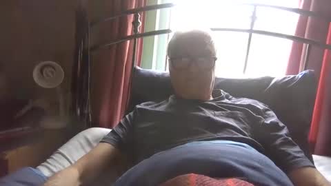 Andrew online show from April 4, 10:57 am