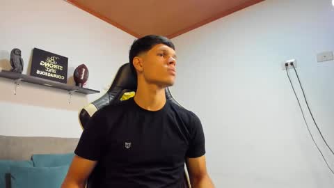 andrew_thopsom online show from January 8, 12:40 pm