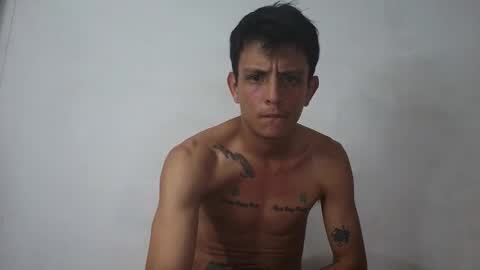 Snapshot of andrewcooper1 chatting on February 16, 3:13 am andrew online show from February 16, 3:13 am