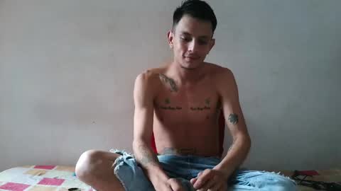 Snapshot of andrewcooper1 chatting on March 21, 4:21 pm andrew online show from March 21, 4:21 pm