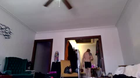 andrewgennie online show from July 1, 5:23 pm