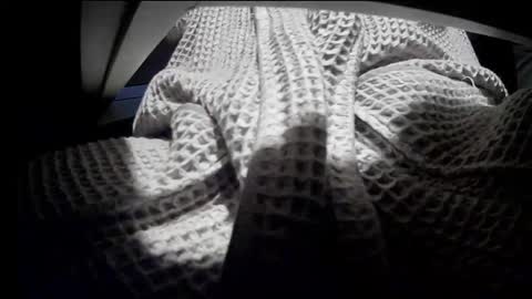 andrewkam1 online show from December 19, 3:35 am