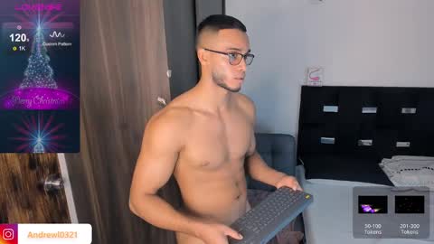 Snapshot of andrewl0321 chatting on January 30, 1:31 pm Follow me in Fansly online show from January 30, 1:31 pm