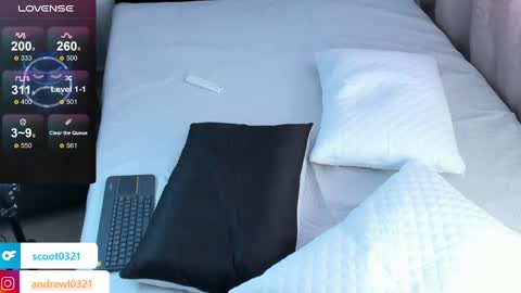 Snapshot of andrewl0321 chatting on February 27, 4:53 pm Follow me in Fansly online show from February 27, 4:53 pm