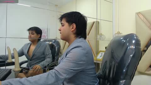 ANDREW online show from January 28, 3:25 pm