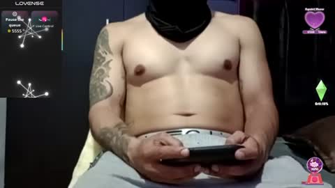 Snapshot of androdd666 chatting on July 2, 2:33 am androd666 online show from July 2, 2:33 am
