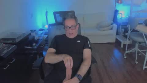 Andrew online show from February 11, 8:25 pm