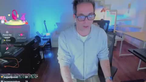 Andrew online show from August 9, 1:51 am