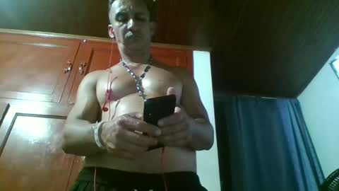 andy101075 online show from May 30, 7:49 am
