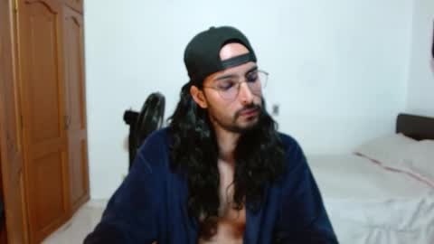 Andy1113 online show from June 6, 5:01 am