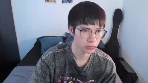 Snapshot of andy_bankai chatting on February 5, 2:05 am twx Andy twink3 online show from February 5, 2:05 am