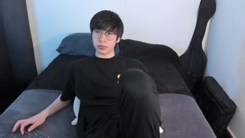 Snapshot of andy_bankai chatting on March 26, 2:06 am twx Andy twink3 online show from March 26, 2:06 am