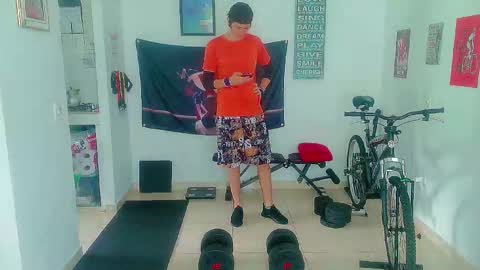 Snapshot of andy_gray01 chatting on February 18, 1:40 pm Andy Gray online show from February 18, 1:40 pm