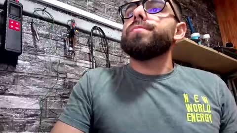 andyshr133 online show from July 9, 5:11 am