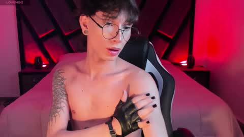 Andy online show from March 10, 11:21 pm