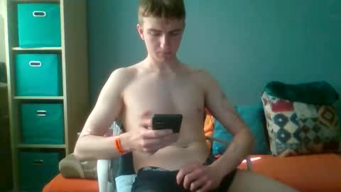 andyy_02 online show from May 23, 3:27 pm