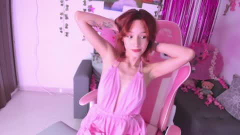 Snapshot of aneko_morii chatting on January 22, 2:26 am online show from January 22, 2:26 am