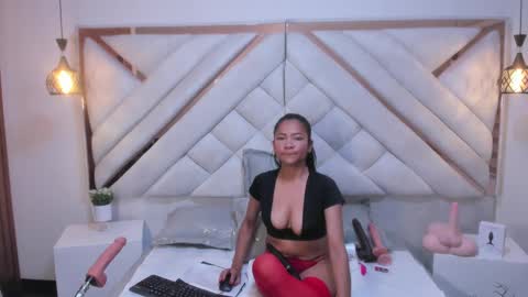 Anell online show from March 11, 4:32 am