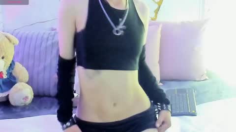 angeel_tay online show from June 8, 7:14 pm