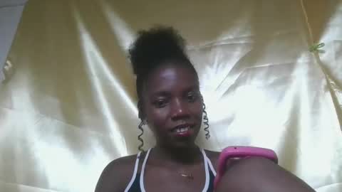 angeeliine online show from April 2, 7:39 am