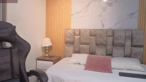 Snapshot of angel__kiss chatting on May 31, 12:56 pm angel__kiss online show from May 31, 12:56 pm