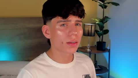 Angel online show from February 12, 6:08 am