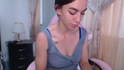 Angel Girl online show from May 13, 4:37 pm