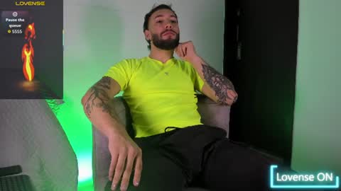Snapshot of angel_kyrozz chatting on June 25, 7:07 pm angel_kyrozz online show from June 25, 7:07 pm