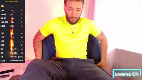 Snapshot of angel_kyrozz chatting on July 13, 7:16 pm angel_kyrozz online show from July 13, 7:16 pm