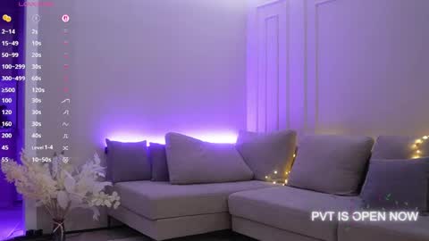 Snapshot of angel_luisa chatting on April 29, 5:30 pm Luisa online show from April 29, 5:30 pm