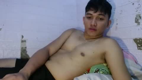 angel_rafael online show from March 13, 6:42 am