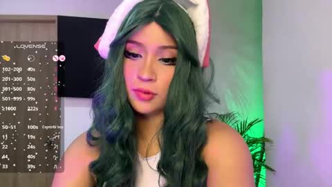 Snapshot of angel_rouse_1 chatting on June 9, 4:57 am Angel online show from June 9, 4:57 am