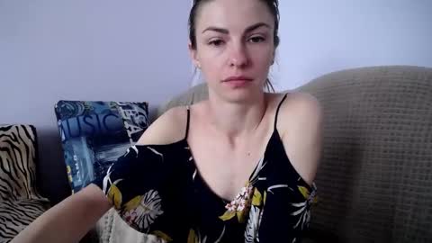 Zoe online show from September 19, 7:54 am