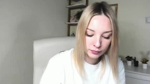 Angela online show from February 23, 2:03 pm