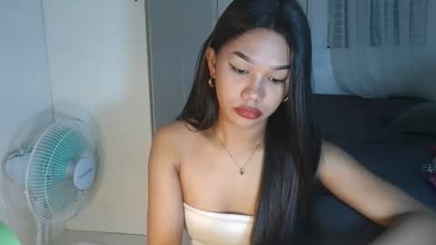 angela_star888 online show from January 19, 1:37 pm