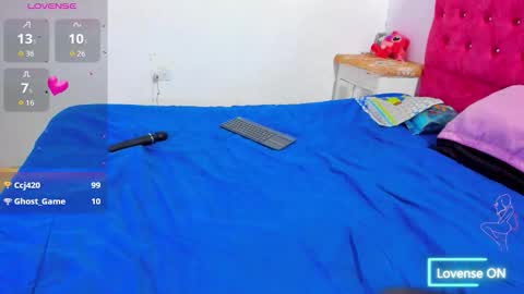 Snapshot of angela_wish chatting on February 17, 6:03 pm angela_wish online show from February 17, 6:03 pm