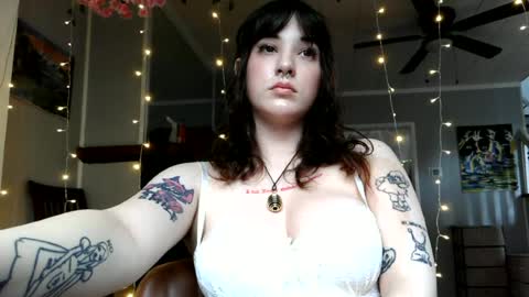 angelalice555 online show from June 21, 11:29 pm