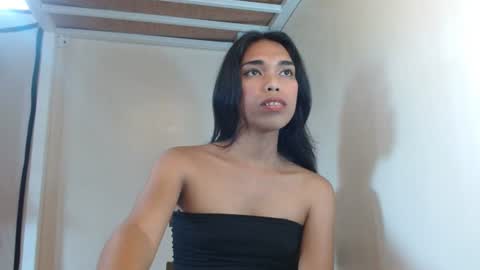 SENORITA online show from June 22, 3:25 am