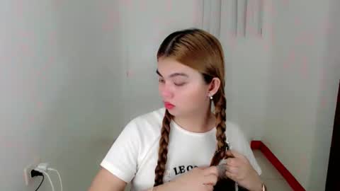 angelari_slut online show from May 20, 9:59 am