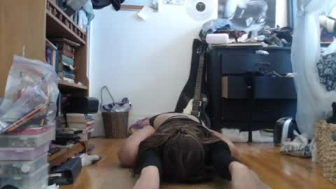 Fern4Ever online show from April 14, 8:37 pm