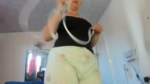 Snapshot of angelblue972344 chatting on August 2, 1:53 pm angel online show from August 2, 1:53 pm