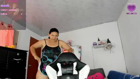 Snapshot of angelblue972344 chatting on August 3, 1:49 pm angel online show from August 3, 1:49 pm