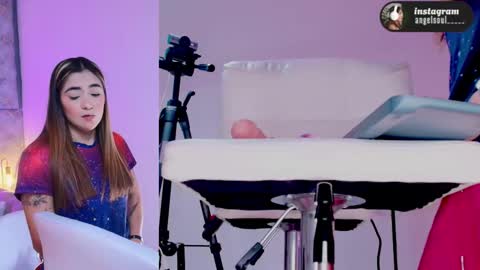 angel online show from February 18, 6:31 am