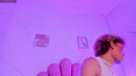 Angel Doll online show from April 19, 5:18 am