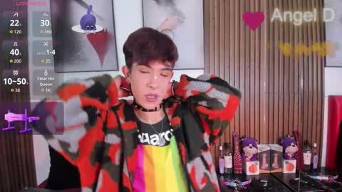 Snapshot of angeldustt_19 chatting on February 1, 5:06 am Angel dust online show from February 1, 5:06 am