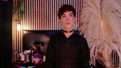 Snapshot of angeldustt_19 chatting on February 3, 3:59 am Angel dust online show from February 3, 3:59 am