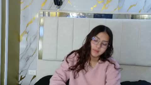 Snapshot of angeles_azul chatting on June 26, 1:04 pm angel online show from June 26, 1:04 pm